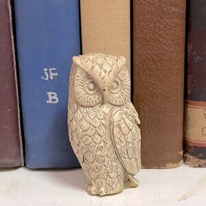 VTG Vintage Carved Resin Owl Figurine Made in Italy
